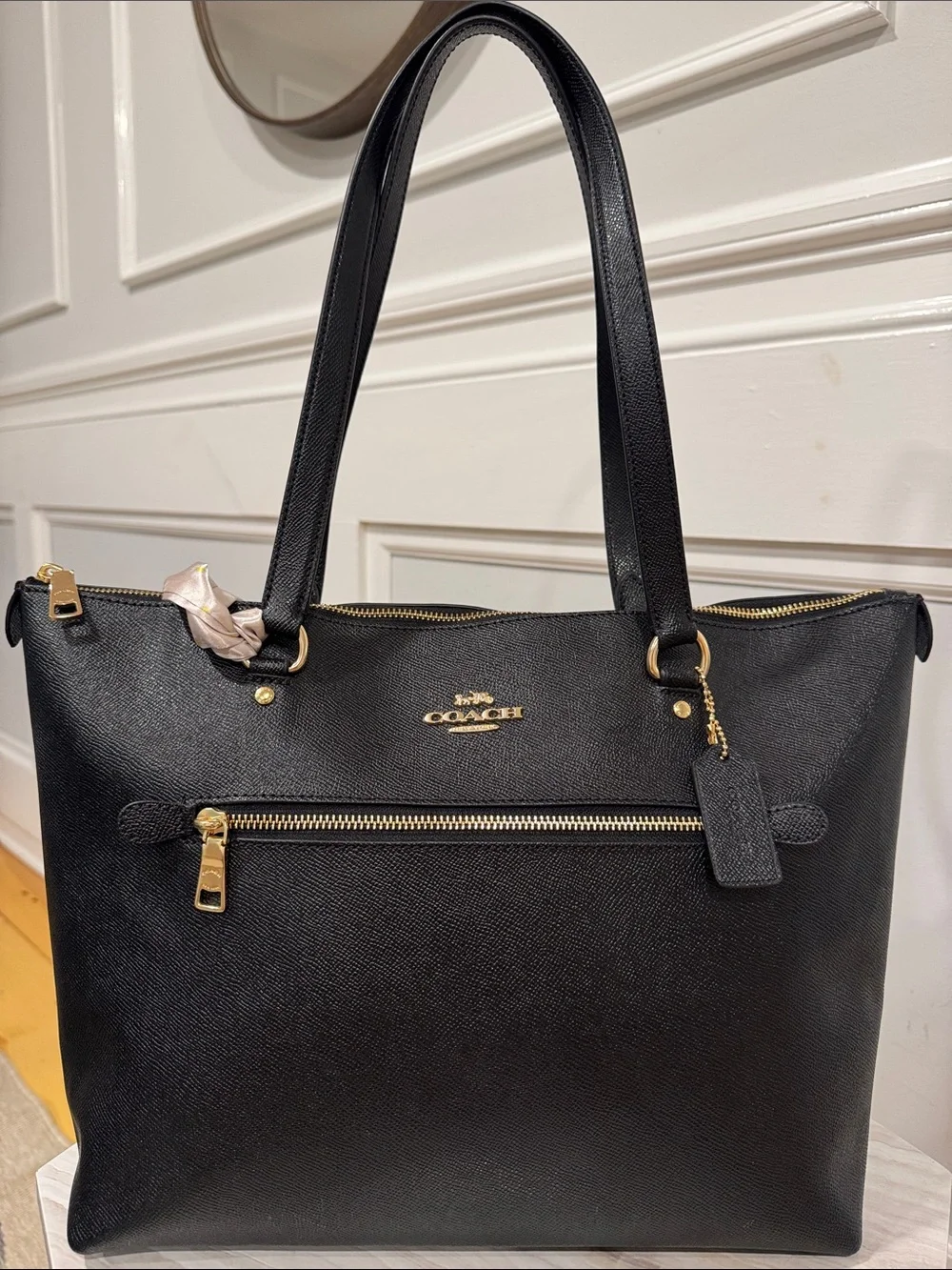 Coach Bag Gallery Large Black Leather Tote Bag With Gold Hardware EUC